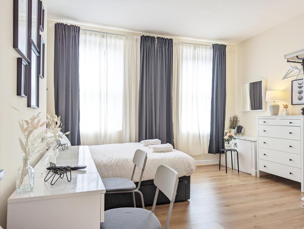 Guest Rooms In Anfiled Near Stadium, Free Parking Liverpool Buitenkant foto